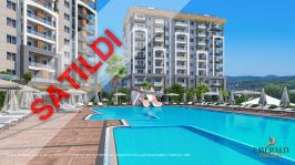 Emerald Paradise Residence