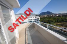 Cyrstal River Residance