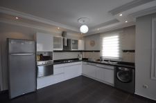 Mükemmel altyapıya sahip bir komplekste kiralık daireler Alanya Oba