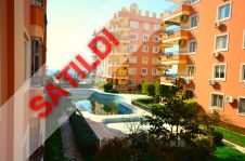 Alanya Mahmutlar'da muhteşem deniz manzaralı satılık eşyalı 2+1 daire.